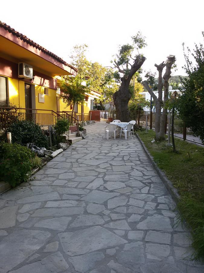 Villa Maria Apartments Polychrono Exterior foto